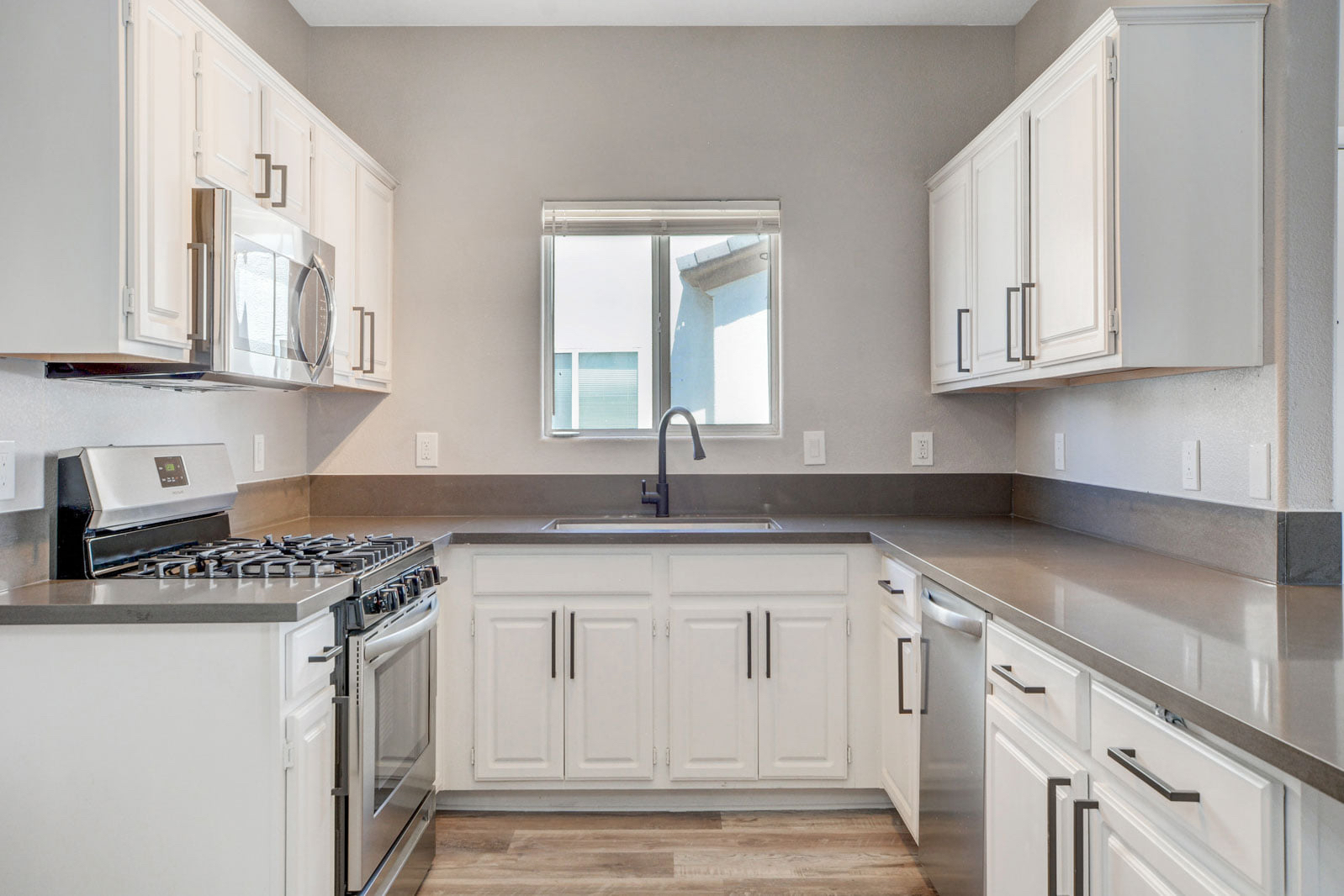 Choosing the right handyman to hire